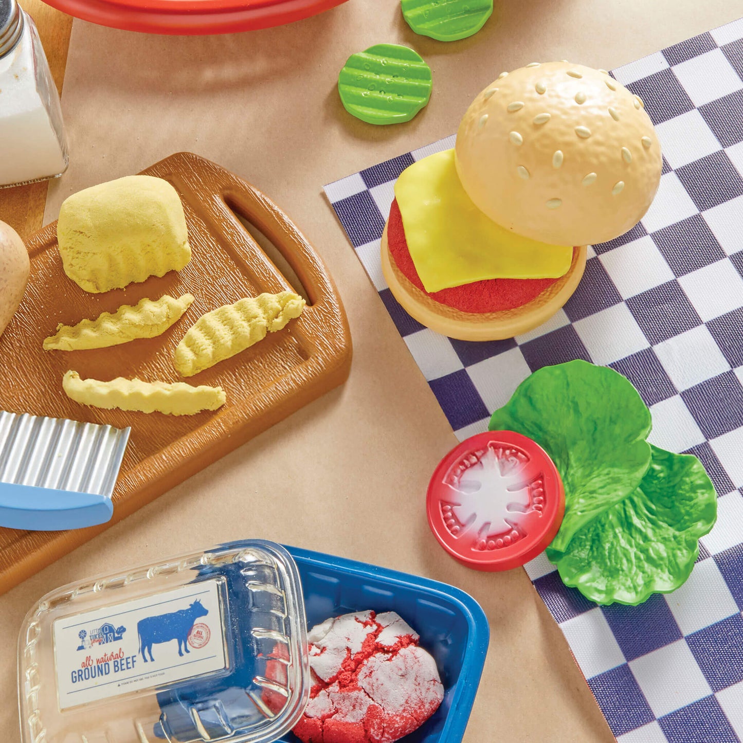 Little Tikes Creative Chefs Cheeseburger and Fries Kit | Signature