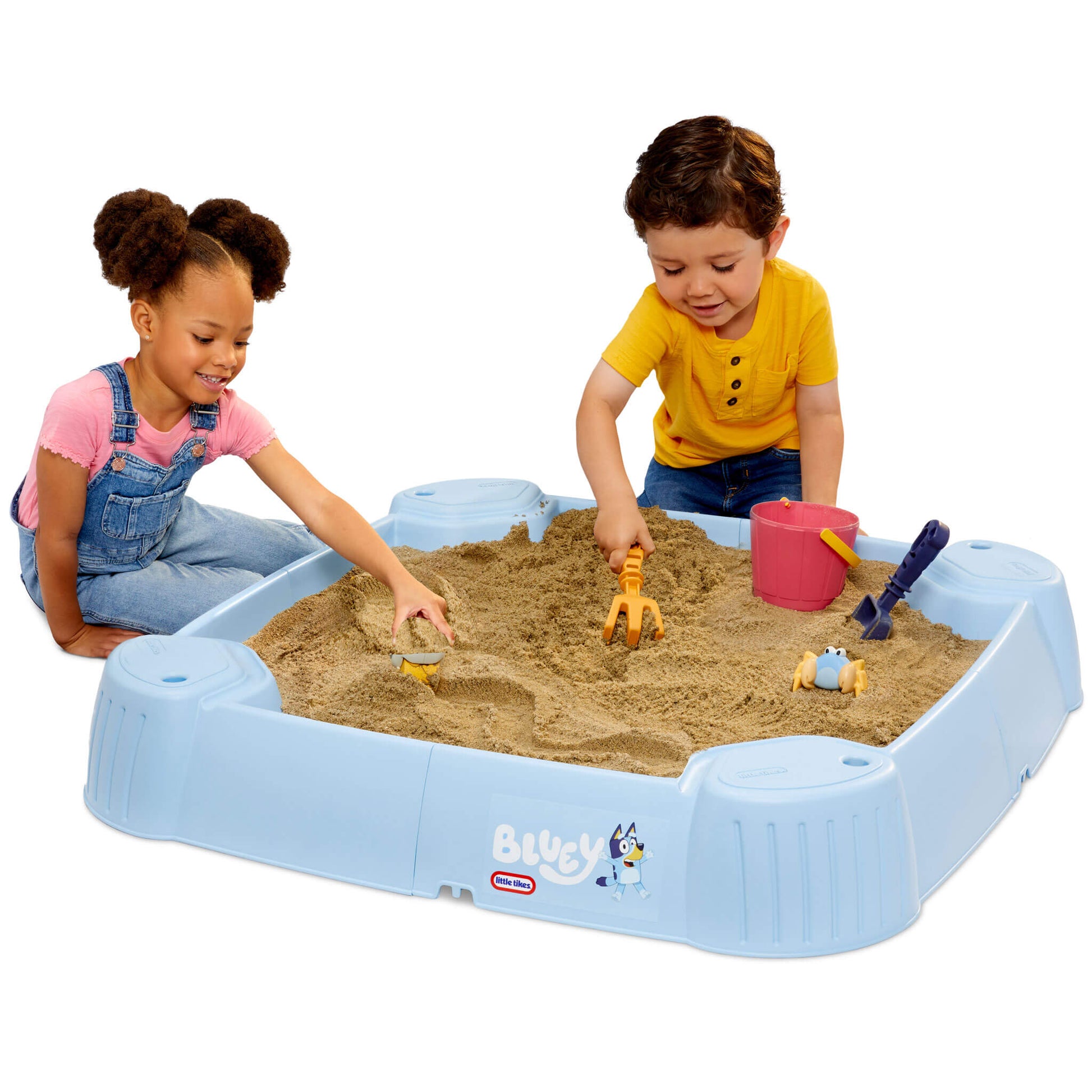 Little Tikes Bluey Beach Day Sandbox™ | Editor's Choice