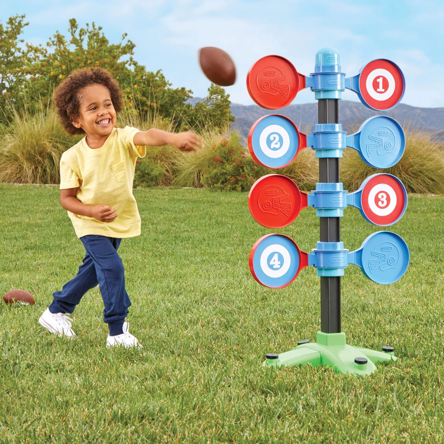 Little Tikes Football Pass Battle | Featured