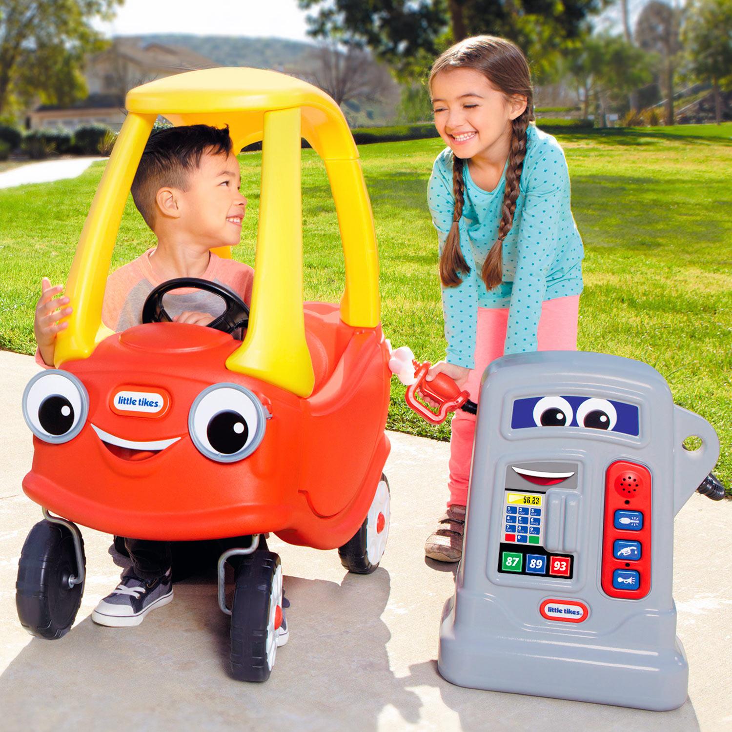 Little Tikes Cozy Coupe Classic Ride-On Car - Working Door & Horn | Trending