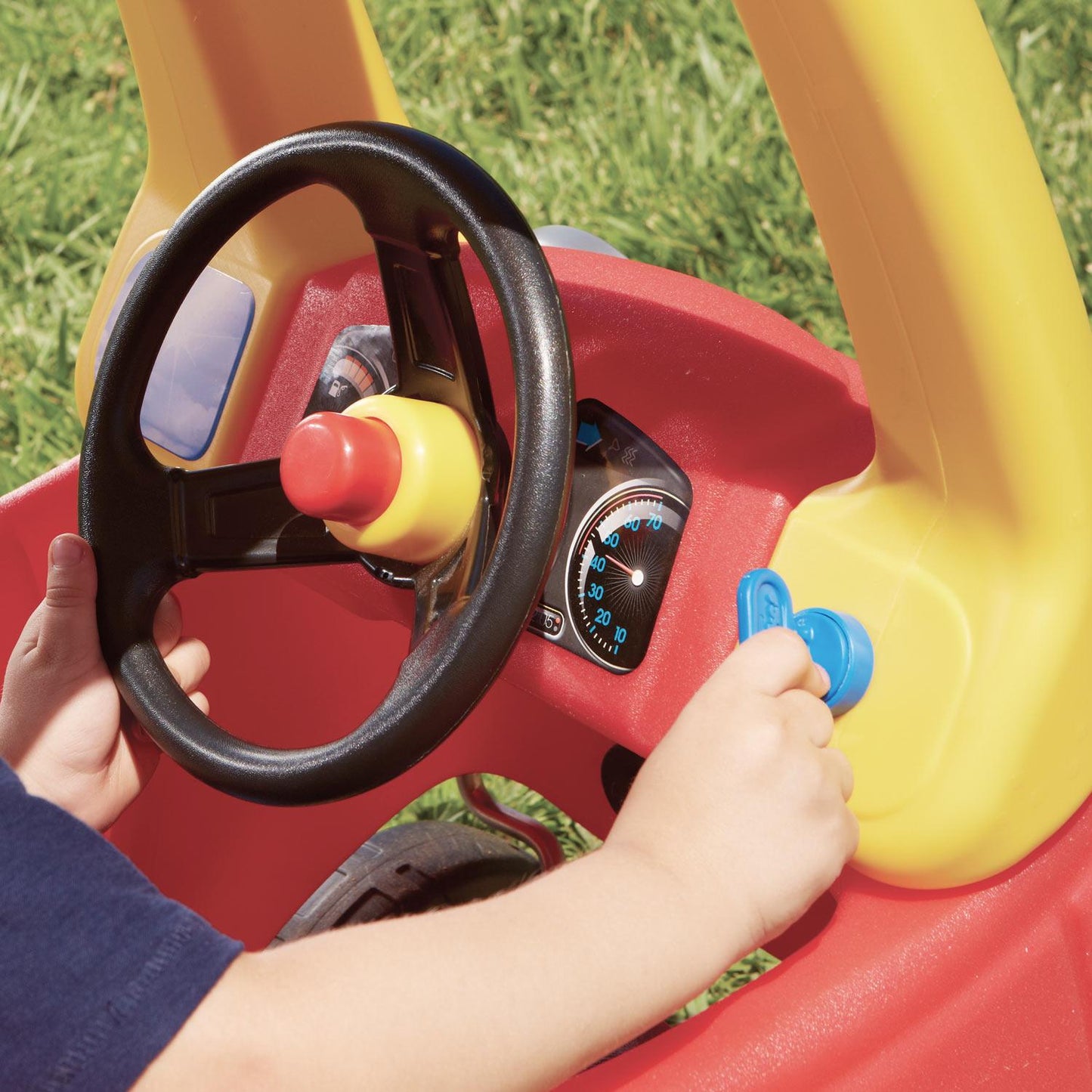 Little Tikes Cozy Coupe Classic Ride-On Car - Working Door & Horn | Trending