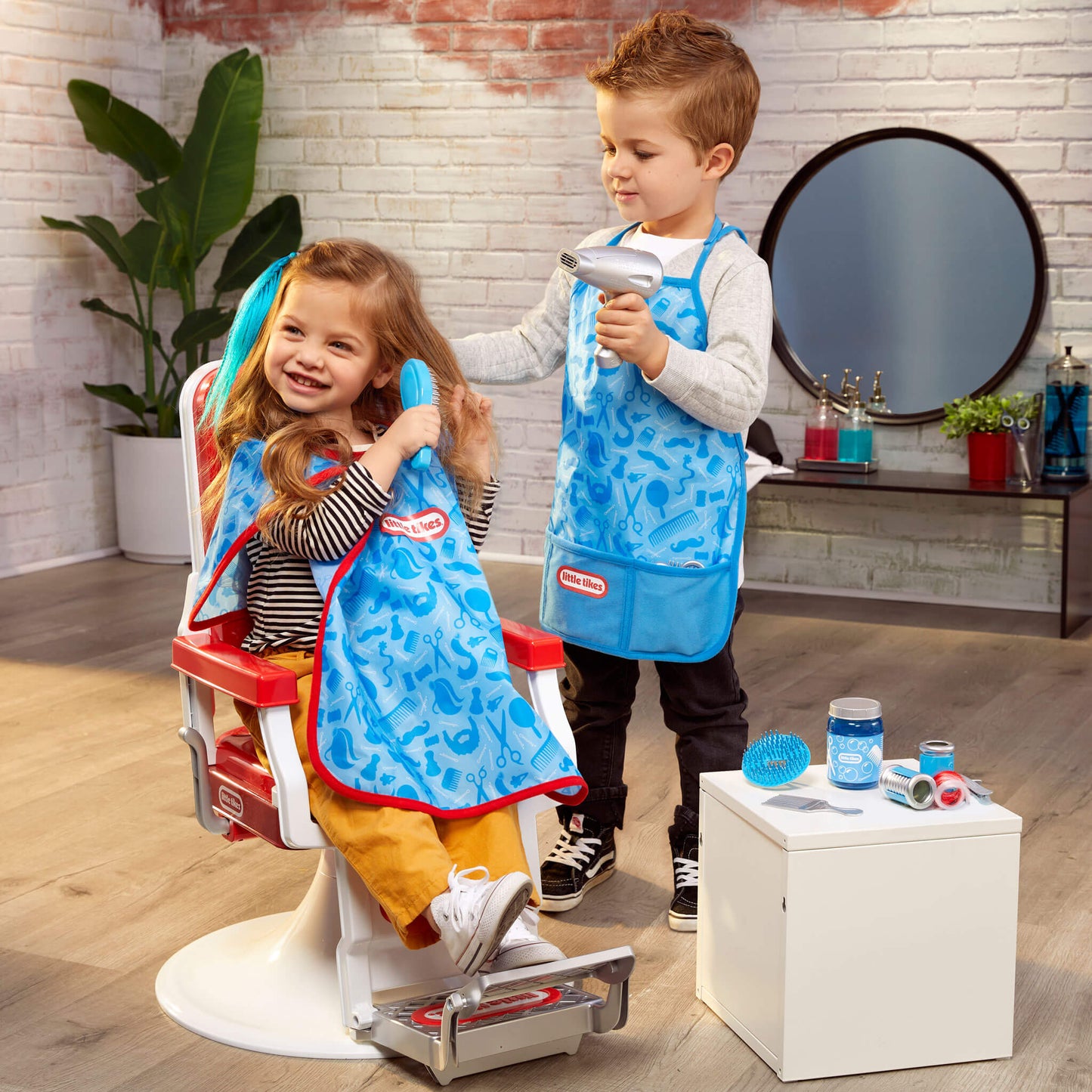 Little Tikes Hair Salon | Exclusive