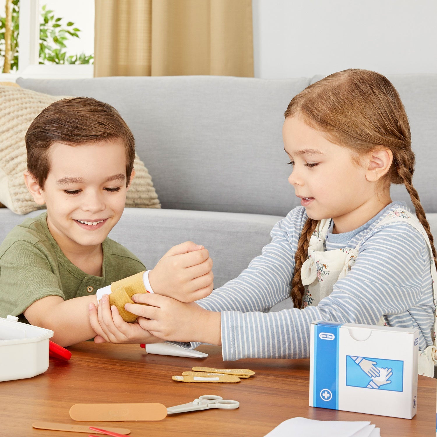 Little Tikes First Aid Kit – Pretend Play Medical Set | Trending