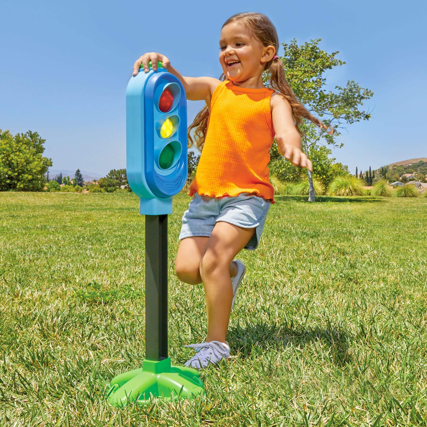 Little Tikes Red Light Green Light Game | Signature
