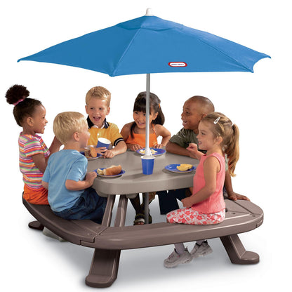 Little Tikes Fold 'n Store Picnic Table with Market Umbrella | Classic