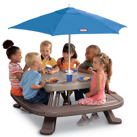 Little Tikes Fold 'n Store Picnic Table with Market Umbrella | Classic