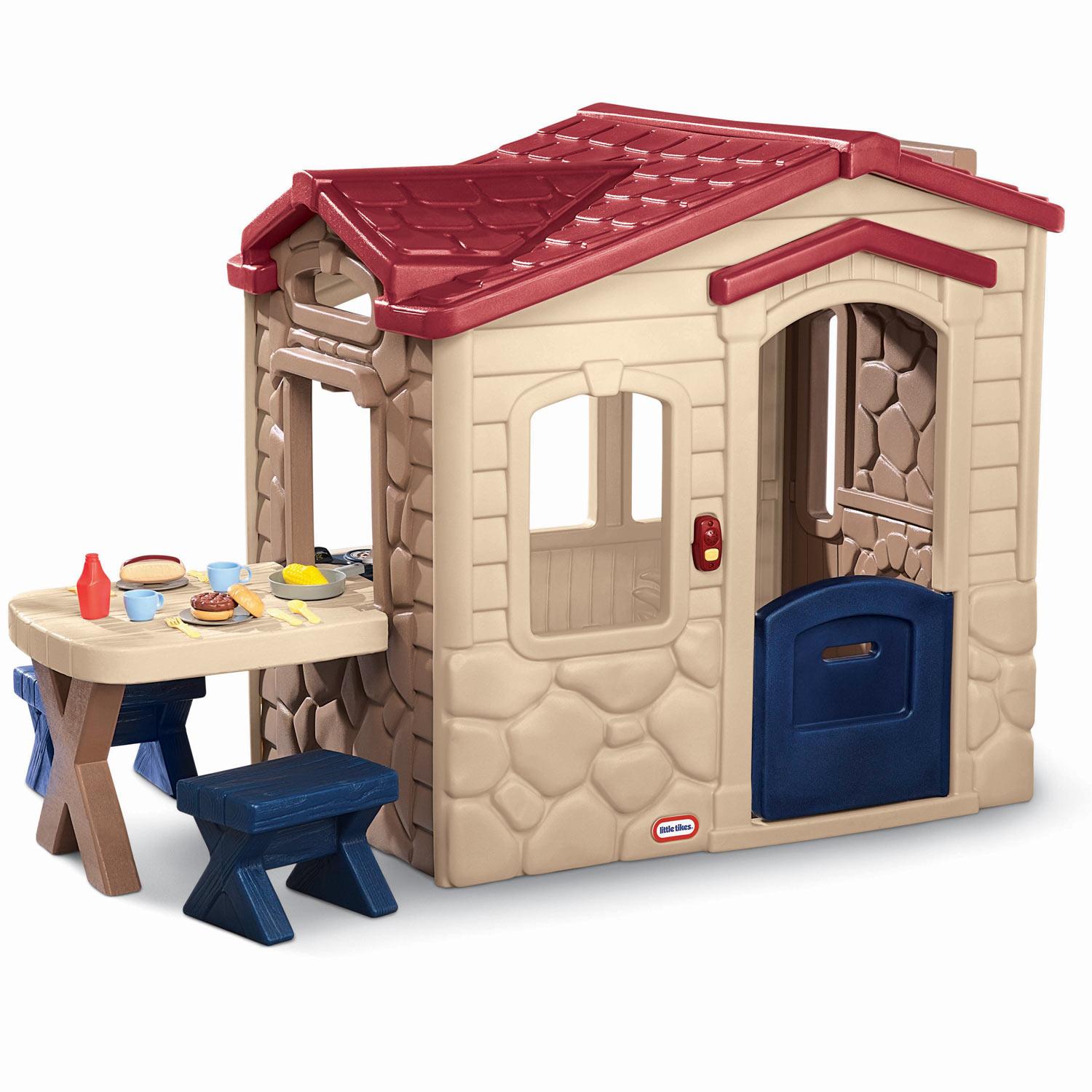 Little Tikes Picnic on the Patio Playhouse | Trending