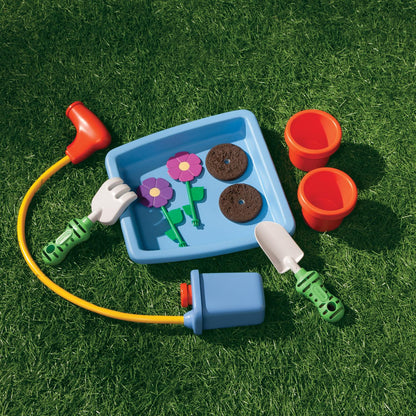 Little Tikes 2-in-1 Garden Cart & Wheelbarrow Toy | Featured
