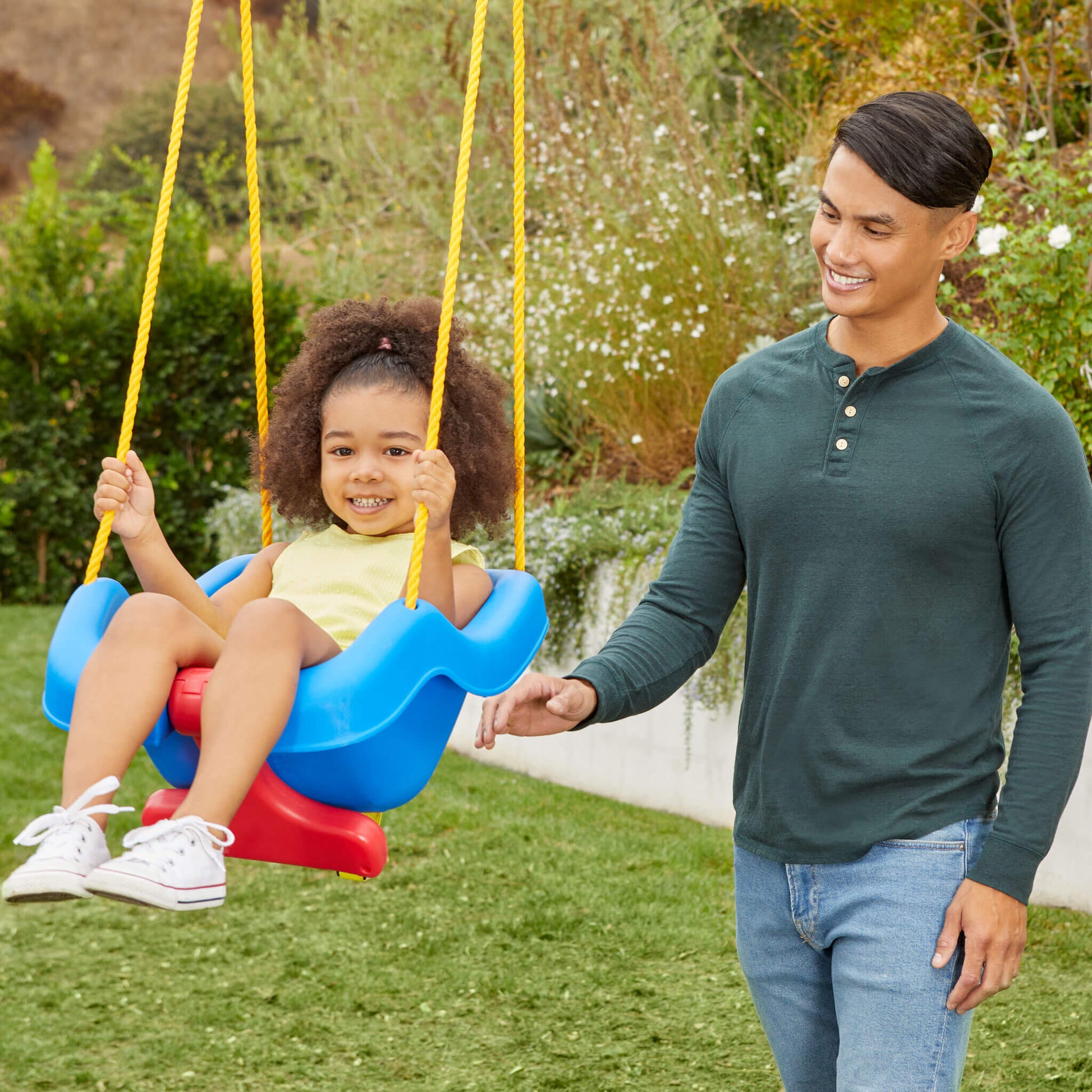 Little Tikes Snug 'n Secure Swing | Recommended