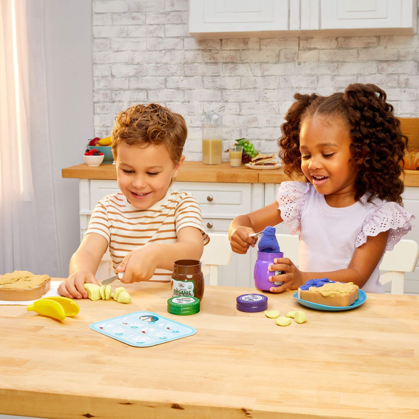 Little Tikes Creative Chefs Peanut Butter & Jelly Kit | Featured